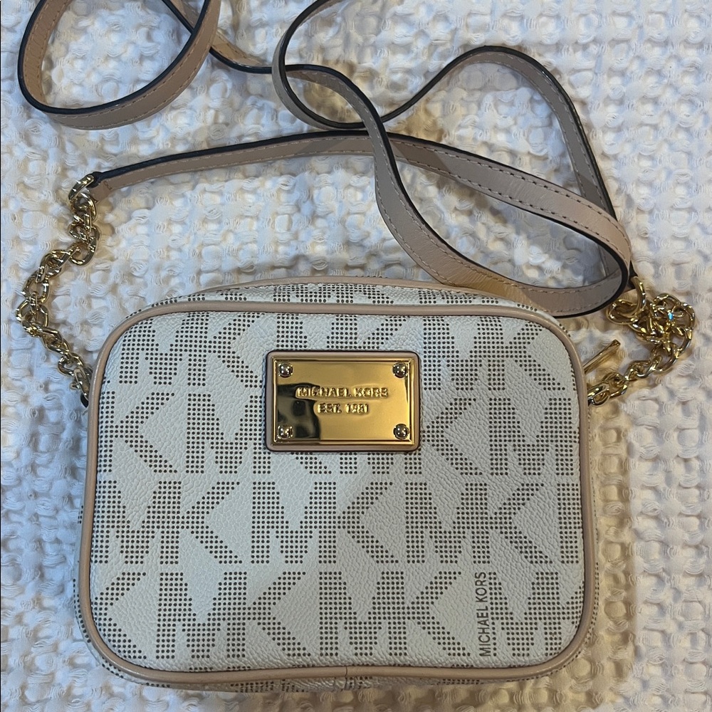 Michael Kors cream White & Beige Monogram Jet Set Small Crossbody Purse Bag New